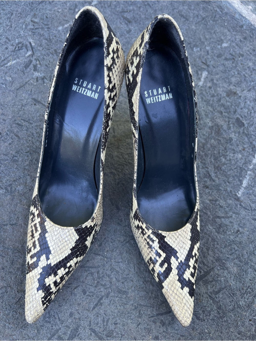 Stuart Weitzman Python Snakeskin Heels. Sz 8